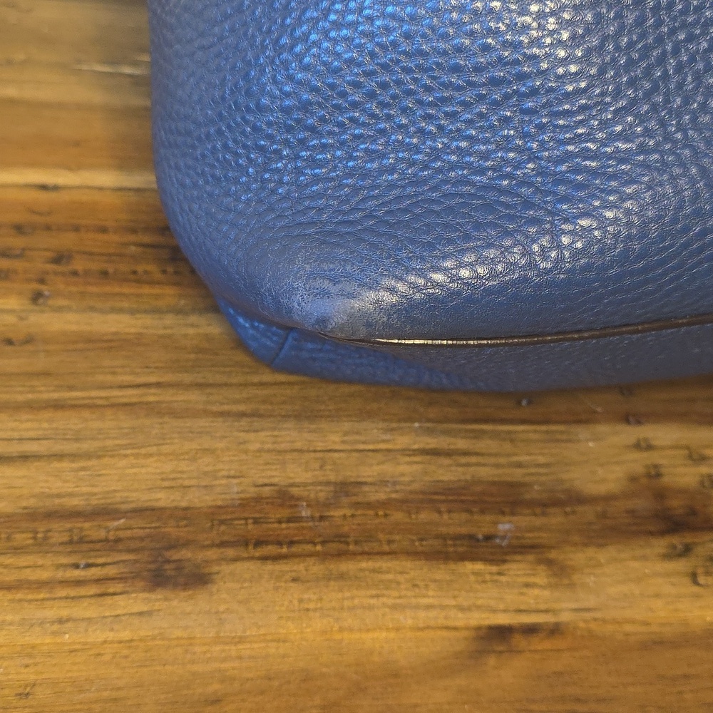 Coach LEGACY 25678 Pebble Leather DUFFLE BAG. - Picture 8 of 12